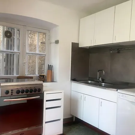 Casa *